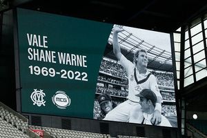 दुनिया छोड़ चुके शेन वॉर्न को आज भी मैसेज भेजता है न्यूजीलैंड का गेंदबाज, किया हैरान कर देने वाला खुलासा SportsTak Hindi