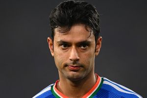 टीम इंडिया को शिवम दुबे की जरूरत नहीं! पूर्व भारतीय क्रिकेटर को वेस्ट इंडीज के खिलाफ एक ओवर में चार छक्के खाने का डर SportsTak Hindi