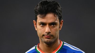 टीम इंडिया को शिवम दुबे की जरूरत नहीं! पूर्व भारतीय क्रिकेटर को वेस्ट इंडीज के खिलाफ एक ओवर में चार छक्के खाने का डर SportsTak Hindi