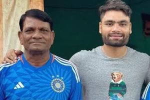 रिंकू सिंह के पिता का निधन, टी20 वर्ल्ड कप के बीच स्टार खिलाड़ी पर टूटा दुखों का पहाड़ SportsTak Hindi