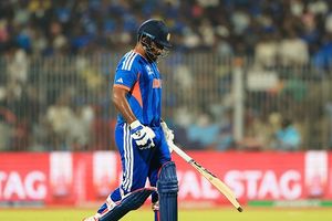 अभिषेक शर्मा के साथ ओपनिंग को लेकर संजू सैमसन ने तोड़ी चुप्पी, कहा - मैं उससे बताता हूं कि... SportsTak Hindi