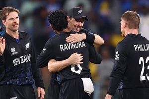 न्यूजीलैंड को बड़ा झटका, टी20 वर्ल्ड कप के बीच घर लौटेगा ये धाकड़ गेंदबाज, जानें क्या है वजह ? SportsTak Hindi