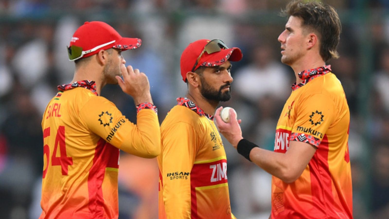 जिम्बाब्वे की टीम वर्ल्ड कप से बाहर होकर भी नहीं जा रही घर, भारत में रहेंगे खिलाड़ी, इस वजह से अटकी वापसी जिम्बाब्वे टी20 वर्ल्ड कप 2026 के सुपर 8 से बाहर हो गया. (Photo:Getty)