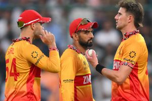 जिम्बाब्वे की टीम वर्ल्ड कप से बाहर होकर भी नहीं जा रही घर, भारत में रहेंगे खिलाड़ी, इस वजह से अटकी वापसी SportsTak Hindi