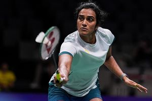 US-Israel attacks Iran: पीवी सिंधु ऑल इंग्लैंड चैंपियनशिप से बाहर! दो दिन से दुबई में फंसी हुई हैं भारतीय स्टार SportsTak Hindi