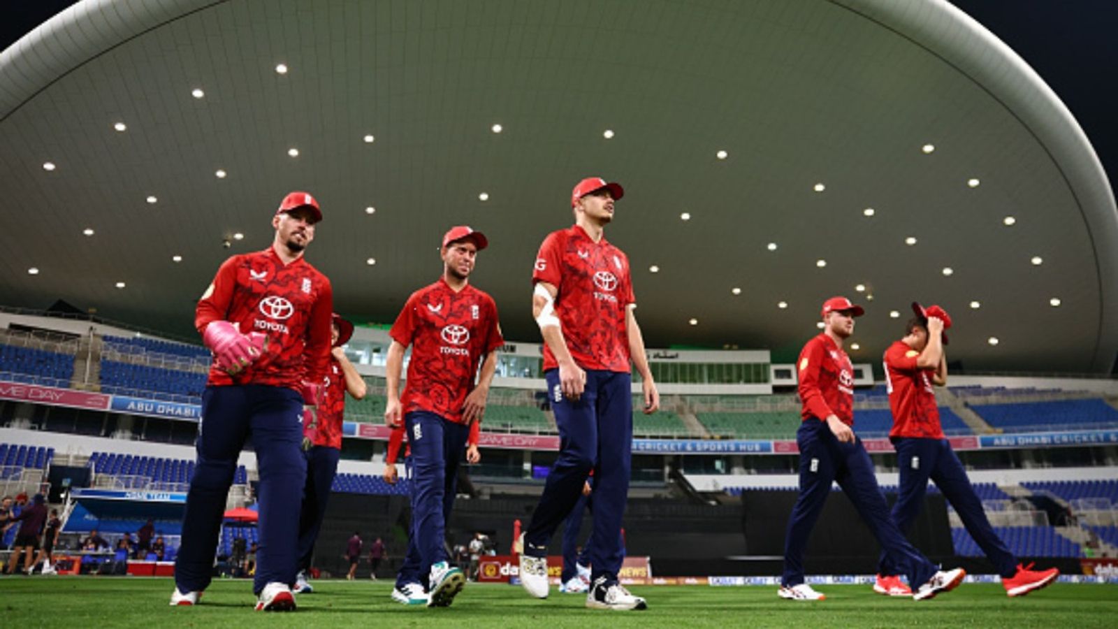 ईरान युद्ध के चलते इंग्लैंड-पाकिस्तान सीरीज बीच में ही रद्द, इंग्लिश महिला टीम का यूएई जाना भी कैंसिल इंग्लैंड लॉयंस की टीम सफेद गेंद सीरीज के लिए यूएई गई थी. (Photo: Getty)