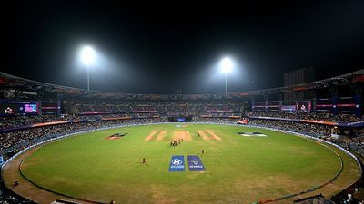 IND vs ENG : भारत-इंग्लैंड के बीच अगर बारिश से धुला मैच तो किसे मिलेगा फाइनल खेलने का मौका? ICC का नियम आया सामने Wankhede Stadium