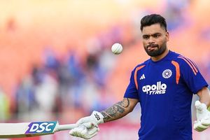 पिता के निधन के बावजूद टीम इंडिया से जुड़े रिंकू सिंह पर कोच गंभीर ने तोड़ी चुप्पी, दिया ये धाकड़ बयान SportsTak Hindi