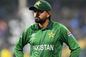 बाबर आजम, साइम अयूब की पाकिस्तान टीम से छुट्टी, शाहीन कप्तान, इस सीरीज के लिए चुनी गई स्क्वॉड SportsTak Hindi