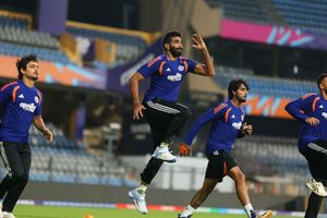 IND vs ENG: टीम इंडिया के इस सितारे ने नहीं किया आराम, गर्मी में बहाया पसीना, 4 कोच से ली मदद SportsTak Hindi