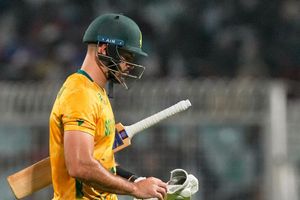 T20WC : साउथ अफ्रीका का सफर सेमीफाइनल से बुरी तरह समाप्त, जानें कितने करोड़ की रकम लेकर घर लौटेगी ये टीम SportsTak Hindi