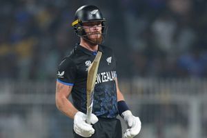 कौन हैं फिन एलन, RCB में रहे, पाकिस्तान के सामने उड़ाए 16 छक्के, अब ठोका T20 वर्ल्ड कप का सबसे तेज शतक SportsTak Hindi