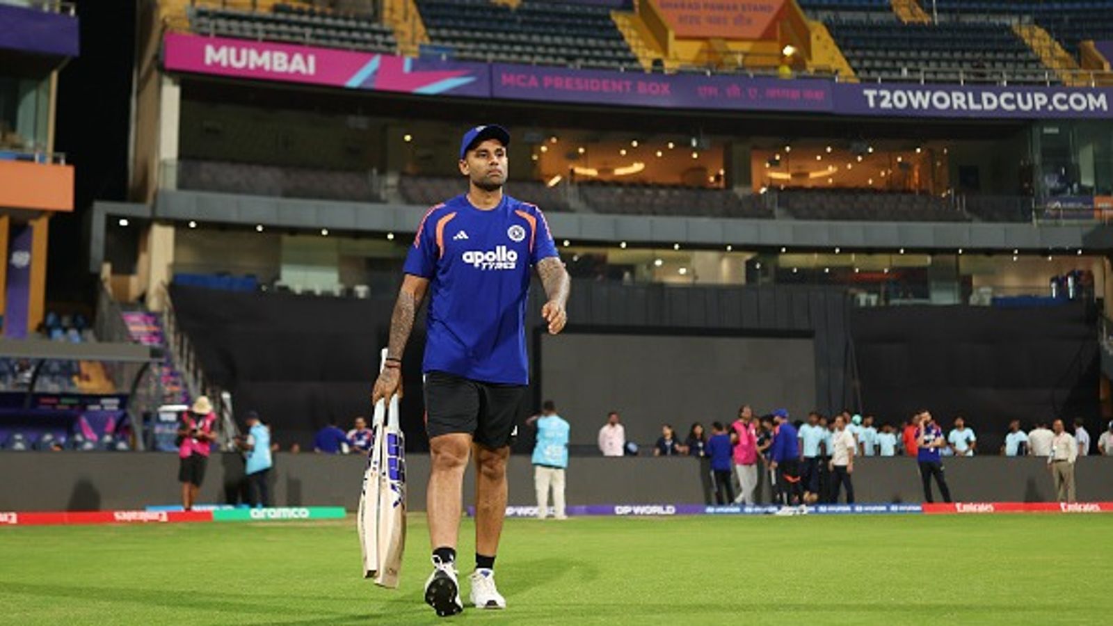 IND vs ENG Weather Update: भारत और इंग्लैंड के बीच सेमीफाइनल पर क्या बारिश का है खतरा? जानें मुंबई के मौसम का हाल भारत और इंग्लैंड के बीच टी20 वर्ल्ड कप सेमीफाइनल. (PC: Getty)