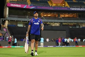 IND vs ENG Weather Update: भारत और इंग्लैंड के बीच सेमीफाइनल पर क्या बारिश का है खतरा? जानें मुंबई के मौसम का हाल SportsTak Hindi