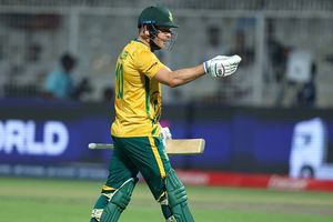 क्रिकेट का सबसे बदनसीब खिलाड़ी! 12वीं बार ICC टूर्नामेंट में हारी टीम तो बिखर गया दिल, जानें कौन है ये धुरंधर SportsTak Hindi