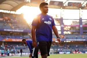 T20 World Cup: प्लेयर ऑफ द टूर्नामेंट अवॉर्ड के लिए आठ खिलाड़ी नामित, सैमसन के साथ रेस में पाकिस्तानी ओपनर भी शामिल SportsTak Hindi