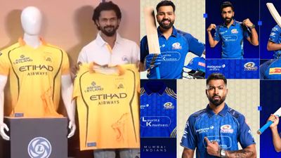 IPL 2026 सीजन के लिए चेन्नई सुपर किंग्स और मुंबई इंडियंस ने लॉन्च की नई जर्सी, यहां देखें पूरा लुक SportsTak Hindi