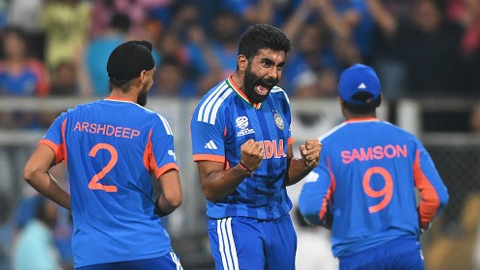 T20 WC Final: अहमदाबाद में इन तीन भारतीय गेंदबाजों का रहा है जलवा, एक का तो नाम कर देगा हैरान विकेट लेने के बाद जश्न मनाते जसप्रीत बुमराह (photo: getty)