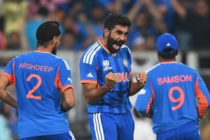 T20 WC Final: अहमदाबाद में इन तीन भारतीय गेंदबाजों का रहा है जलवा, एक का तो नाम कर देगा हैरान SportsTak Hindi