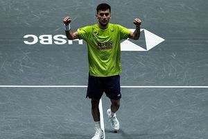 All England Open: लक्ष्य सेन ऐतिहासिक जीत से सिर्फ दो कदम दूर, दुनिया के छठे नंबर के खिलाड़ी को पीट सेमीफाइनल में बनाई जगह SportsTak Hindi