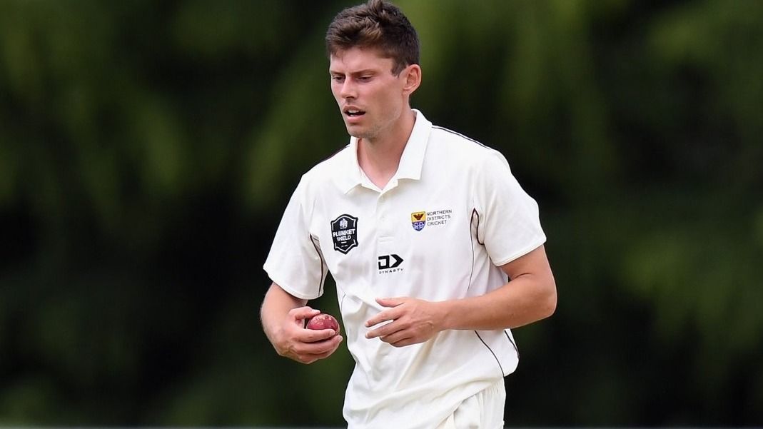 ब्रेट रैंडेल ने पांच गेंदों में पांच विकेट लिए. (PC: X)