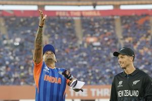 IND vs NZ : न्यूजीलैंड ने जीत टॉस, सूर्यकुमार यादव ने नहीं किया बदलाव, जानें Playing XI SportsTak Hindi