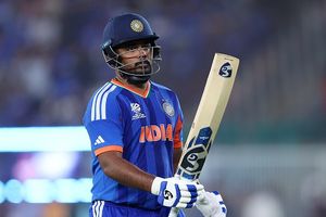 संजू सैमसन ने फाइनल में बल्ले से उड़ाया गर्दा, 89 रनों की पारी से कोहली के दो बड़े रिकॉर्ड किए ढेर SportsTak Hindi