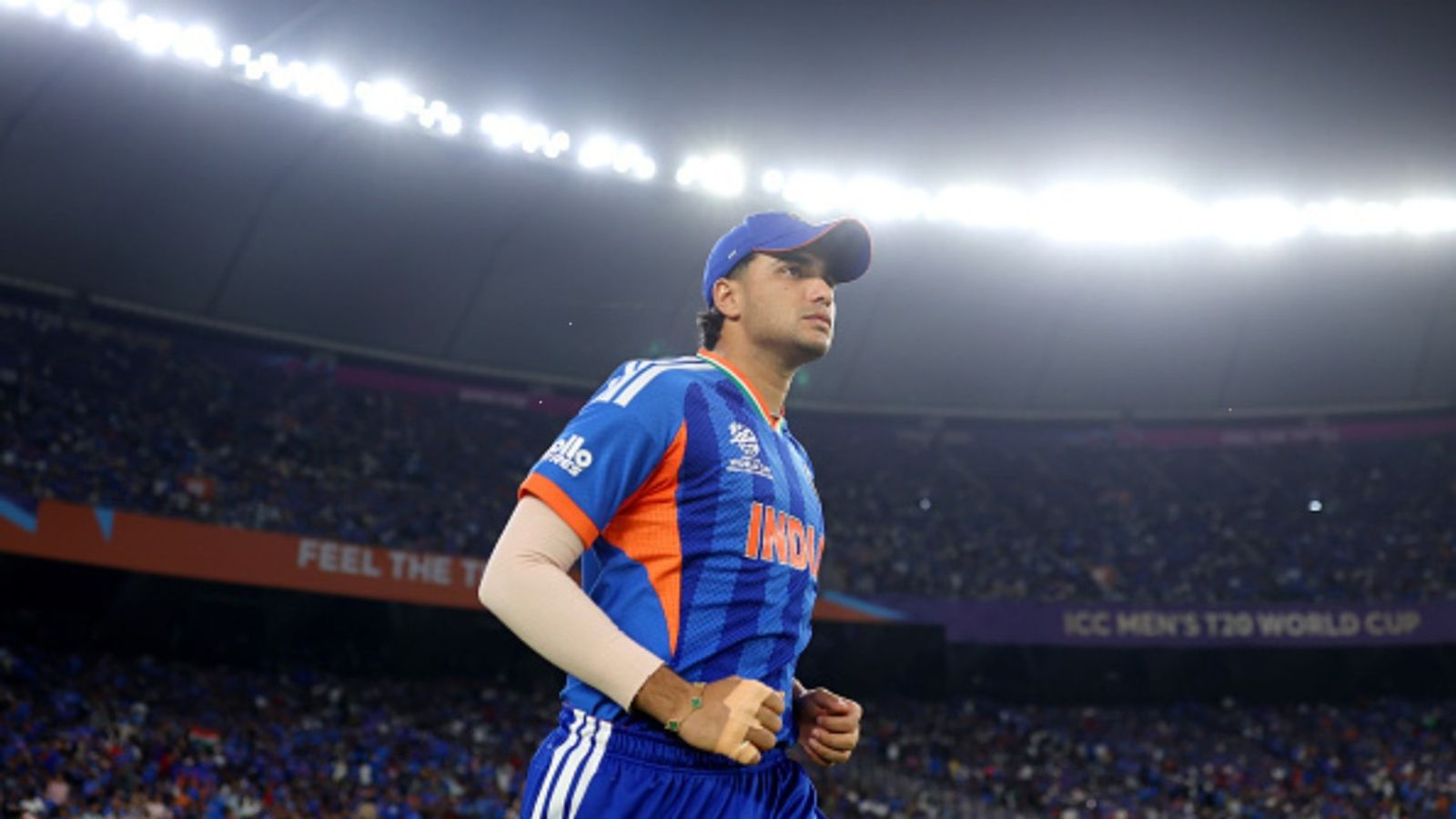 मैं टूर्नामेंट के बीच में... अभिषेक शर्मा ने वर्ल्ड कप जीतने के बाद किया धमाकेदार खुलासा अभिषेक शर्मा ने टी20 वर्ल्ड कप फाइनल में फिफ्टी बनाई. (Photo: Getty)