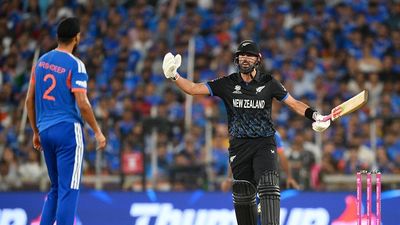 अर्शदीप सिंह ने डैरिल मिचेल को गेंद मारने के बाद तोड़ी चुप्पी, कहा - मैंने जानबूझकर उनको...VIDEO Daryl Mitchell of New Zealand