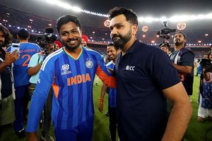 'मौका कभी भी आ सकता है', सच हुई संजू सैमसन से की गई रोहित शर्मा की भविष्यवाणी SportsTak Hindi