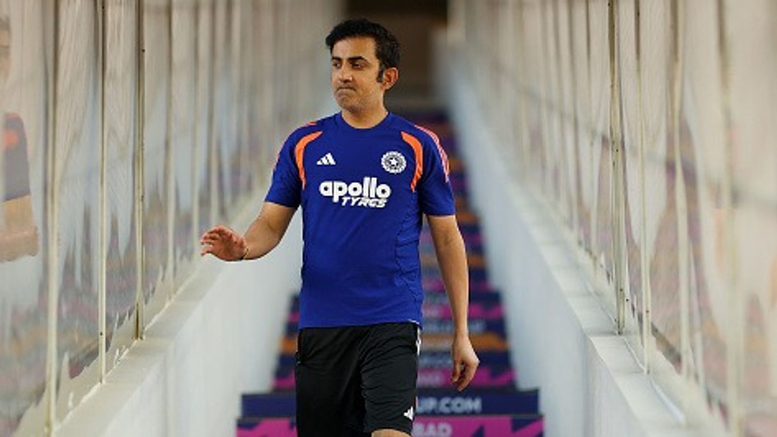 'रिकॉर्ड का जश्न मनाना बंद करो, जब तक मैं यहां हूं, इसके बारे में...', गौतम गंभीर की वो चेतावनी, जिसने टीम इंडिया को बनाया चैंपियन गौतम गंभीर का कहना है कि उनके लिए ट्रॉफियां मायने रखती है. (PC: Getty)