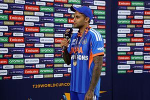 सूर्यकुमार यादव क्या रोहित की तरह वर्ल्ड चैंपियन बनने के बाद ले लेंगे संन्यास! भारतीय कप्तान ने दिया यह जवाब SportsTak Hindi