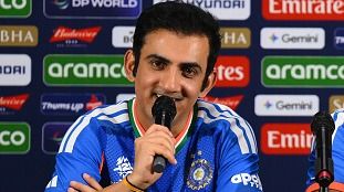 एमएस धोनी ने गौतम गंभीर की तारीफ की थी. (PC: Getty)