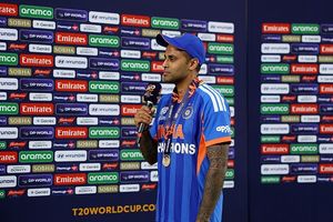 'आठ बार जीरो किया तब भी फाइनल खेलेगा', सूर्यकुमार यादव ने किस खिलाड़ी से वर्ल्ड कप के बीच किया ये वादा SportsTak Hindi