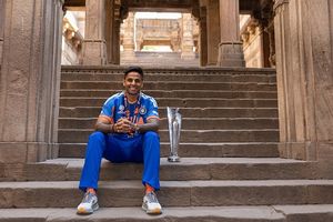 सूर्यकुमार यादव ने टी20 वर्ल्ड कप जीतने के बाद खुद को क्यों मारा थप्पड़? भारतीय कप्तान ने बताई पीछे की दिलचस्प कहानी SportsTak Hindi