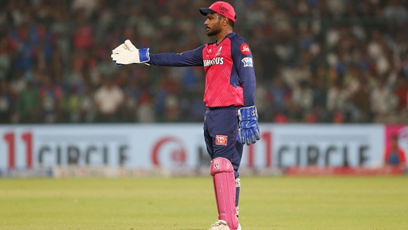 क्या राजस्थान रॉयल्स ने चेन्नई सुपर किंग्स से संजू सैमसन की अदला बदली करके सबसे बड़ी गलती कर दी? संजू सैमसन राजस्थान रॉयल्स के कप्तान रह चुके हैं. (PC: Getty)