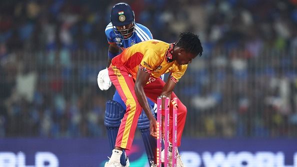 ब्लेसिंग मुजरबानी कोलकाता नाइट राइडर्स में शामिल. (PC: Getty) 