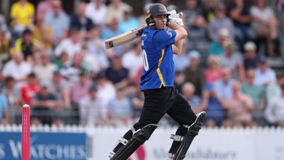 IPL टीम मालिकों का ध्यान खींचने को ऑस्ट्रेलिया जाना छोड़ा, अब बरसे करोड़ों रुपये, जडेजा को करता है पसंद SportsTak Hindi