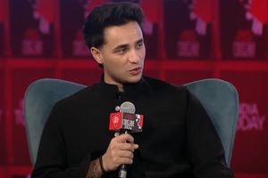 अभिषेक शर्मा को लगातार 2 बार शून्य पर आउट होते ही सूर्या और गंभीर ने क्या सबक सिखाया? अब बड़े राज से उठा पर्दा SportsTak Hindi