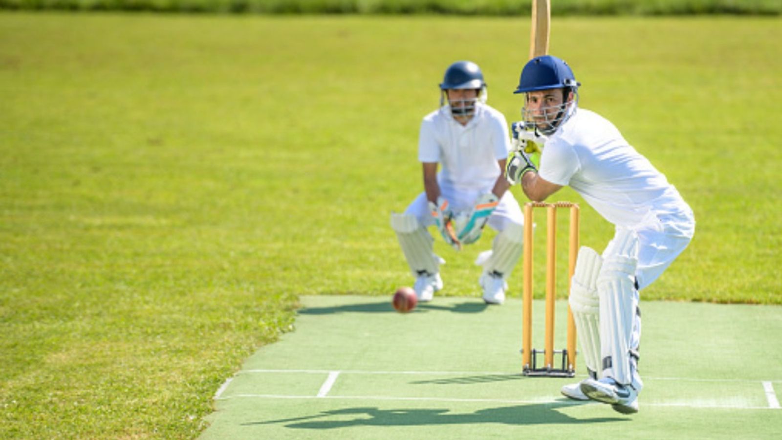 40 ओवर में कूटे 590 रन, बेटे ने 137 गेंद में उड़ाए 402, लगाए 30 चौके-42 छक्के, पिता ने बनाए 175 रन (Photo: Getty)