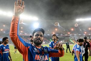 'मुझे बाहर निकाला, फिर अचानक टीम चाहती थी कि मैं आकर..., संजू सैमसन का टी20 वर्ल्ड कप जीतने पर बड़ा बयान SportsTak Hindi