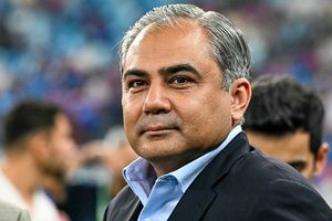 ‘क्या अब तुम ICC ट्रॉफियां चुराओगे?’, बांग्लादेश के हाथों पाकिस्तान की हार के बाद निशाने पर एशिया कप की ट्रॉफी लेकर भागने वाले नकवी SportsTak Hindi