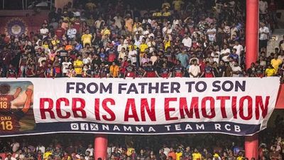 RCB के मैच चिन्नास्वामी स्टेडियम में कराने को मिली हरी झंडी, कर्नाटक सरकार ने दूर की सारी बाधाएं ഐപിഎൽ മത്സരങ്ങൾക്ക് ആതിഥേയത്വം വഹിക്കാനുള്ള അവസരം ചിന്നസ്വാമിക്ക് ലഭിക്കും (കടപ്പാട്: പിടിഐ)