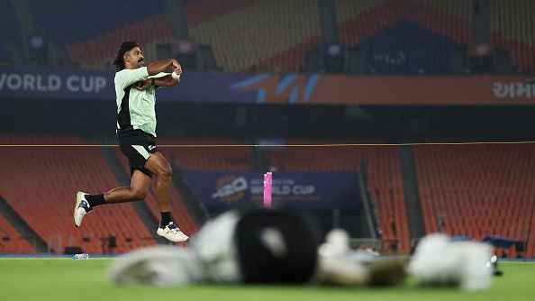 ईश सोढ़ी अंगूठे की चोट से जूझ रहे हैं. (PC: Getty)