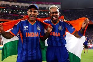 हार्दिक पंड्या के होते हुए सूर्यकुमार यादव कैसे बने भारतीय टी20 टीम के कप्तान? पहली बार सामने आई अंदर की पूरी कहानी SportsTak Hindi