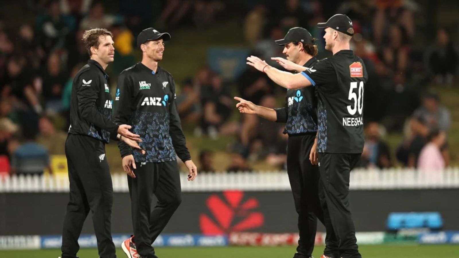 NZ vs SA: न्यूजीलैंड ने साउथ अफ्रीका को 68 रन से हराकर हिसाब किया बराबर, कॉनवे और पेसर्स बने हीरो न्यूजीलैंड क्रिकेट टीम. (Photo: Getty)