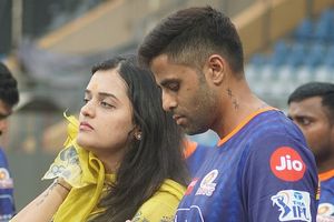 सूर्यकुमार यादव का बड़ा खुलासा, कैसे पत्नी के जरिए दिए गए गुरु मंत्र के चलते टीम इंडिया में मिला मौका SportsTak Hindi