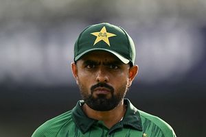 पाकिस्तान टीम के सेलेक्शन में घोटाला, बाबर आजम-फखर जमां पर टूटने वाली है आफत! चोटिल होने के बावजूद टी20 वर्ल्ड कप खेलने का आरोप SportsTak Hindi