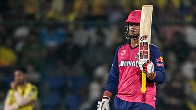 IPL 2026 : वैभव सूर्यवंशी का राजस्थान रॉयल्स कैसे करेगी इस्तेमाल? हेड कोच ने बताई अंदर की बात Rajasthan Royals' Vaibhav Suryavanshi