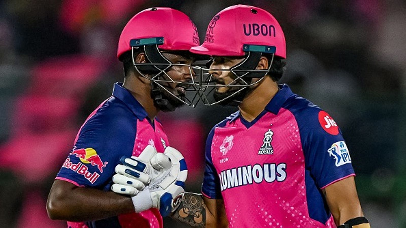 IPL 2026: संजू सैमसन के राजस्थान रॉयल्स छोड़ने पर रियान पराग का बड़ा बयान, बोले- उनकी तरह के खिलाड़ी को... सैमसन के चेन्नई में जाने के बाद राजस्थान रॉयल्स ने रियान पराग को कप्तान बनाया. (PC: Getty)